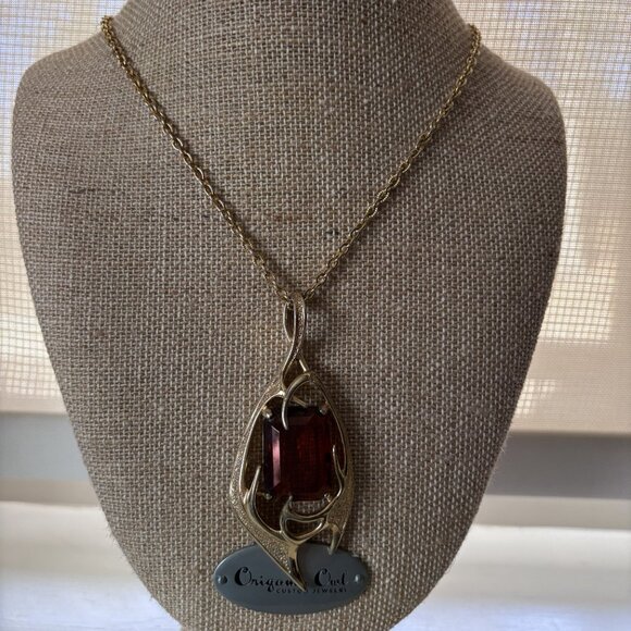 Vintage Sara Coventry Gold Tone Necklace & Clip Earrings Set Amber Stone - Picture 2 of 7